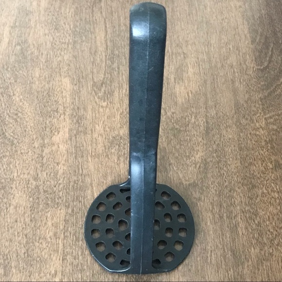 PAMPERED CHEF 9.5" BLACK NYLON POTATO VEGETABLE FRUIT MASHER #2317 - Picture 2 of 7